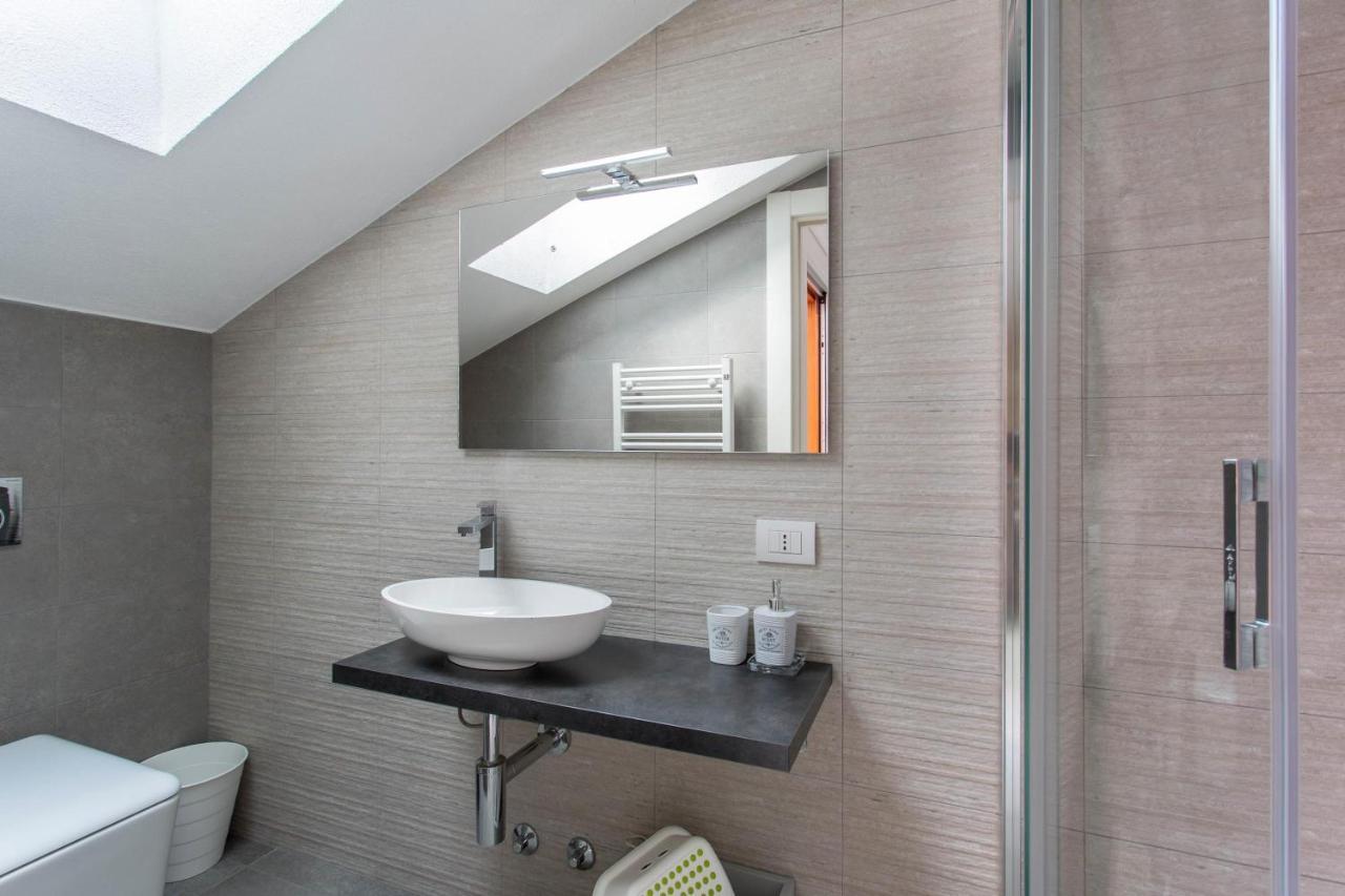 New Eleven Apartment On Como Lake Oliveto Lario Dış mekan fotoğraf